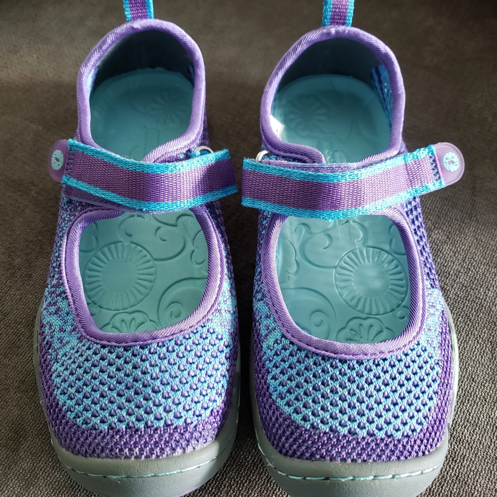 JAMBUKD  MARY JANE WATERSHOES STYLE SORA SIZE 2 PURPLE/AQUA NEW